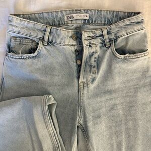 Zara WIDE LEG denim! Size 2. Light wash
